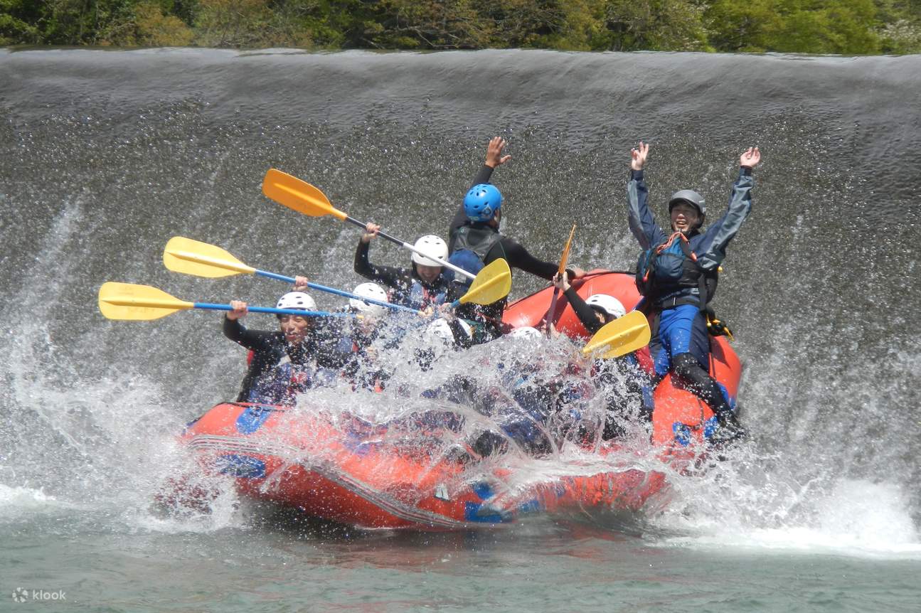 Best season for rafting on Tone River in Minakami